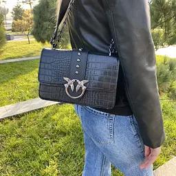 Сумка жіноча маленька стильна через плече під рептилію на ланцюжку Чорна матова 836ЧМ - мініатюра 9