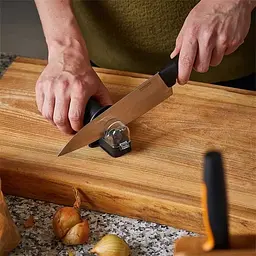 Точило Fiskars Essential Roll-Sharp Black 1065598 - мініатюра 5