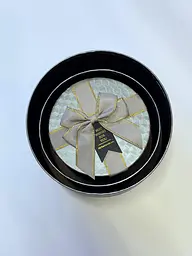 Набір круглих подарункових коробок 3 шт сріблясті з бантом коробки для подарунків та квітів - мініатюра 4