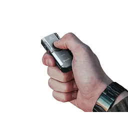 Ліхтар брелок Fenix E06R сірий - мініатюра 6