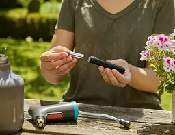 Обприскувач акумуляторний Gardena EasyPump ручний з латунним соплом 1 л (11114-20.000.00) - мініатюра 4