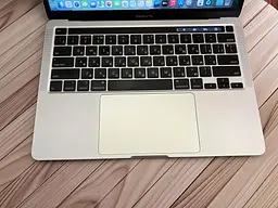 Ноутбук Apple MacBook Pro 13" 2020 i7-1068NG7/32/512 (C02DV4MMML87) Б/в - мініатюра 2