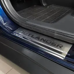 Накладки на пороги для Mitsubishi Outlander FL 2012- / 2015- Метал із загином та Логотипом 4 шт (P-MI14) - мініатюра 3