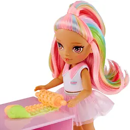 Ігровий набір з лялькою Rainbow High Littles Кондитерська Кенді з аксесуарами (522058) - мініатюра 7