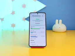 Смартфон Samsung Galaxy S26 Plus 12/256 ГБ чорний (SM-S947BZKD) б/в [176261] - мініатюра 3