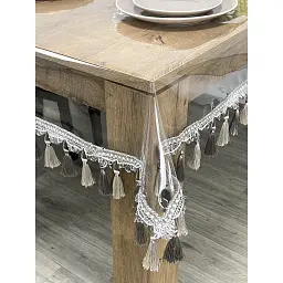 Скатертина силіконова з сіро-молочною бахромою 370х140 см