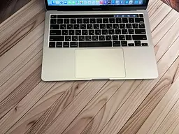 Ноутбук Apple MacBook Pro 13" 2020 i7-1068NG7/32/512 (C02DV4MBML87) Б/в - мініатюра 2