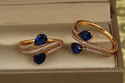 Кільце Xuping Jewelry зустрічні краплі із синіми каменями р 18 золотисте - мініатюра 2