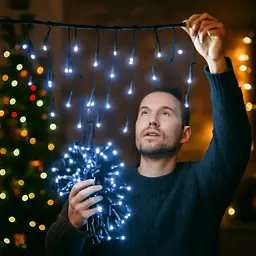 Гірлянда XPRO Xmas LED 120 діодів 3.3Line Short Curtain Бульбашки/Бахрома W-2 білий 5 м чорний (47672-7237_675) - мініатюра 2