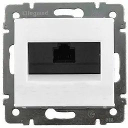Розетка інформаційна RJ45 кат. 5e UTP Valena Classic Legrand osv0002061