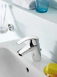 Змішувач для раковини Grohe Eurosmart з душовим гарнітуром і ланцюжком хром (23124002) - мініатюра 3