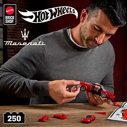 Колекційна машинка-конструктор Hot Wheels Mattel Brick Shop Speed Maserati (JFR90) - мініатюра 3