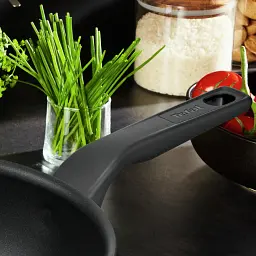 Сковорода WOK Tefal Titanium Force 3X, On 28 см (G3031932) з тришаровим титановим антипригарним покриттям Titanium 3Х - мініатюра 6