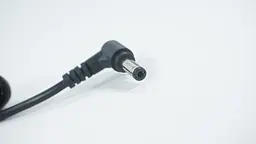 Блок живлення для ноутбука Lenovo 19V, 3.42A, 65W, 5.5x2.5мм, 3 hole, L-подібний роз'єм, black (без кабеля!) - мініатюра 4
