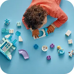 Конструктор LEGO DUPLO Disney Вечірка у крижаному палаці Ельзи та Анни 54 деталі (10455) - мініатюра 11
