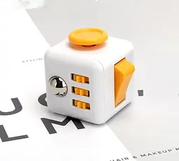 Кубик антистрес Fidget Cube 18579 3.5х3.5х4 см білий з оранжевим