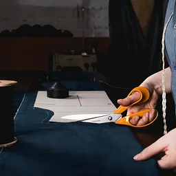 Ножиці великі універсальні 25 см Fiskars Classic (1075050) - мініатюра 4