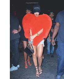 Rihanna and the Clothes She Wears - мініатюра 4