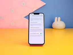 Смартфон Apple iPhone 13 128GB Blue (MLPK3) Б/У [174972] - мініатюра 3
