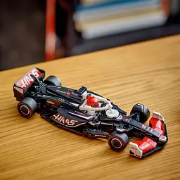 Конструктор LEGO Speed ​​Champions Автомобіль для перегонів MoneyGram Haas F1 Team VF-24, 242 деталі (77250) - мініатюра 3