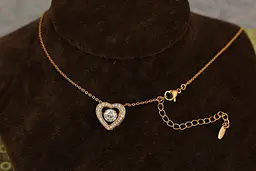 Набір Xuping Jewelry Серце з фіанітом, що танцює, з добором 5 см золотистий