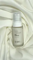 Зволожуючий денний крем для обличчя, що омолоджує, і Day Cream AGE CONTROL White Mandarin Choice 50 мл - мініатюра 2
