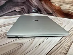 Ноутбук Apple MacBook Pro 13" 2020 i7-1068NG7/32/512 (C02DV4M9ML87) Б/в - мініатюра 6