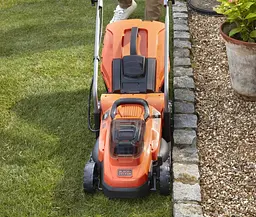 Газонокосарка акумуляторна Black+Decker BCMW3318L2 - мініатюра 12