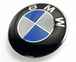 Емблема на капот / багажник Bmw біло-блакитна Ø82 мм (з направляючими) 51148132375