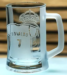 Пивний келих 660 мл Реал Мадрид Real Madrid з гравіюванням подарунок для фаната  футбольний кухоль Роналдо - мініатюра 6