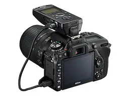 Дзеркальний фотоапарат Nikon D7500 body - мініатюра 10