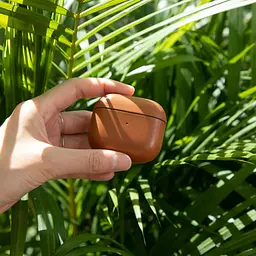 Чохол Native Union Leather Case Tan для AirPods 3rd Gen коричневий (APCSE-LTHR-BRN-V2) - мініатюра 8