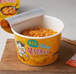 Локшина швидкого приготування Samyang Buldak Hot Chicken Flavour Ramen Cheese 105г - мініатюра 3