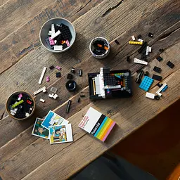 Конструктор LEGO Ideas Фотоапарат Polaroid OneStep SX-70 516 деталі (21345) - мініатюра 9