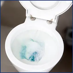 Очищуючий гель для унітаза Bref Excellence Gel Color Activ Захист від бруду Лаванда, 700 мл (743088) - мініатюра 7