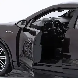Масштабна модель автомобіля Bburago Автомодель - Porsche Macan 4 Electric чорний, 1:24 (18-21114) - мініатюра 4
