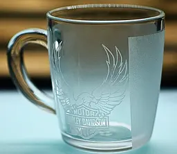 Скляна чашка 350 мл з гравіюванням Harley-Davidson для справжнього байкера кружка з гравіюванням Харлей - мініатюра 3