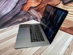 Ноутбук Apple MacBook Pro 15" i7-8850H/32/512 (C02YH0T4JGH6) Б/в - мініатюра 3