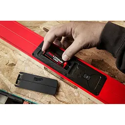 Акумулятор MILWAUKEE L4 B3 REDLITHIUM™ USB 3.0 Аг 4933478311 - мініатюра 4
