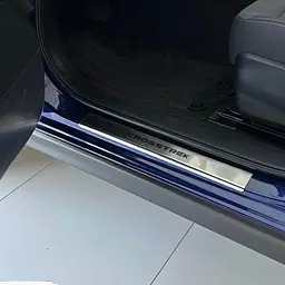 Накладки на пороги для Subaru Crosstrek 2017-2022 / 2022- Нержавіюча сталь із загином та Логотипом 4 шт (Premium P-SB14) - мініатюра 2