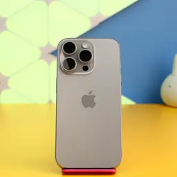 Смартфон Apple iPhone 16 Pro 128GB Natural Titanium (MYNG3) Б/В [174459]