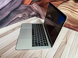 Б/в Ноутбук Apple MacBook Pro 13.3" 2017 A1706 i7-7567U/16/256 (C02TW0LXHV2T) - мініатюра 3