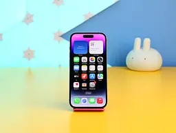 Смартфон Apple iPhone 14 Pro 256GB eSIM Deep Purple (MQ1D3) Б/В [170882] - мініатюра 2