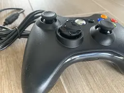 Дротовий геймпад джойстик контролер PC360 для комп'ютера в стилі Xbox 360 у чорному кольорі AdlerGame - мініатюра 3