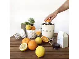 Соковитискач Smeg CJF11CREU - мініатюра 8