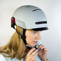 Захисний шолом Livall BH51M NEO (L) Sandstone Grey (57-61см), акустика, мікрофон, сигнали поворотів та стопів, додаток, пульт BR80, Bluetooth (LIV-T1V6MN-6310) - мініатюра 10