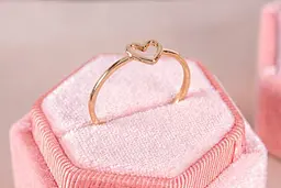 Каблучка з жовтого золота з сердечком 19 K-0149