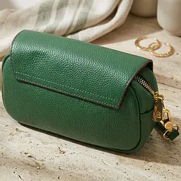 Шкіряна сумка жіноча в красивому кольорі і з фігурним клапаном Vintage 22430 зелена - мініатюра 3