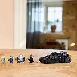 Уцінка. Конструктор LEGO DC Batman Бетмен Тумблер проти Дволикого і Джокера, 429 деталей (76303) - мініатюра 6
