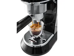 Ріжкова кавоварка еспресо Delonghi EC 685.BK - мініатюра 4